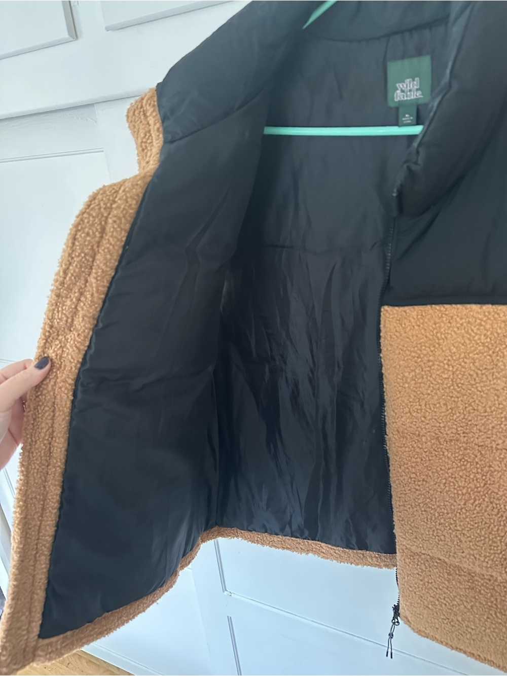 Women’s Oversized Two-Tone Sherpa Vest - Black & Brown - Picture 3 of 4